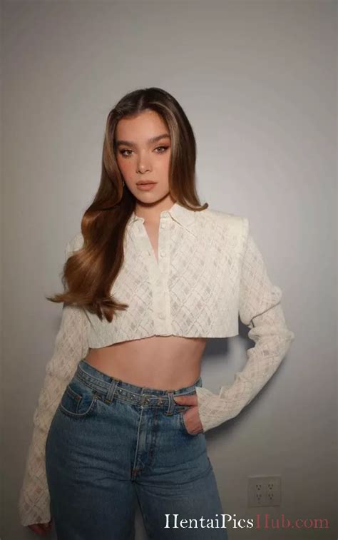 hailee steinfeld nudes|Hailee Steinfeld nude pictures, onlyfans leaks, playboy photos, .